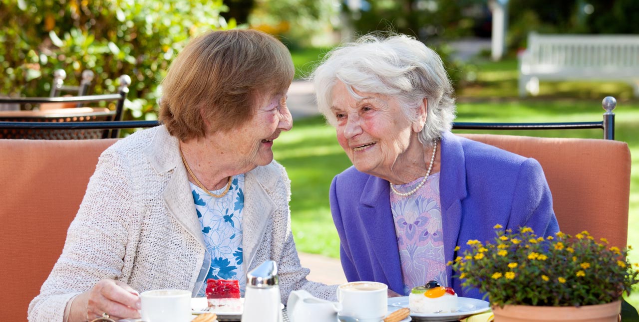 5 reasons you may prefer independent living at maple ridge over assisted living
