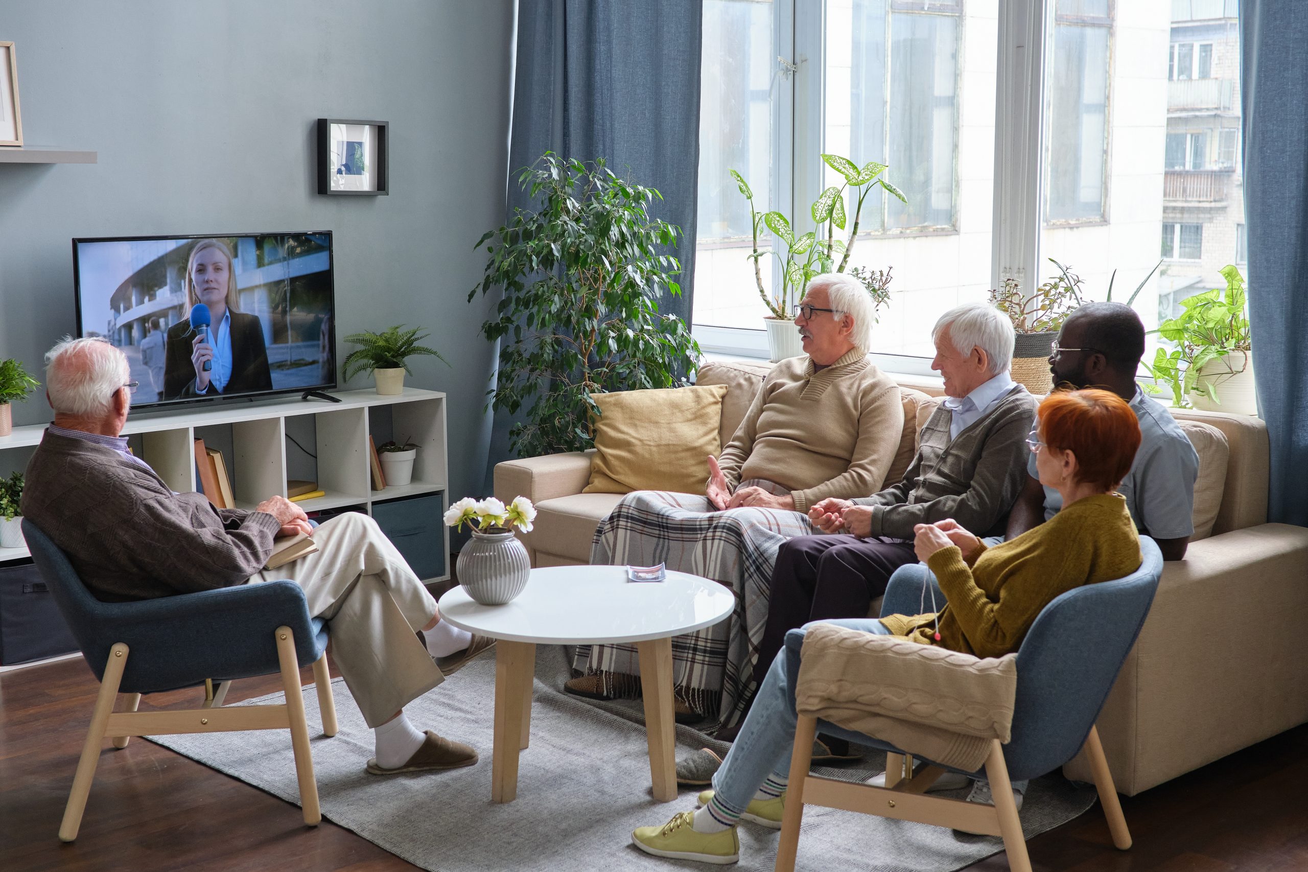 indoor activities for seniors living in a retirement community