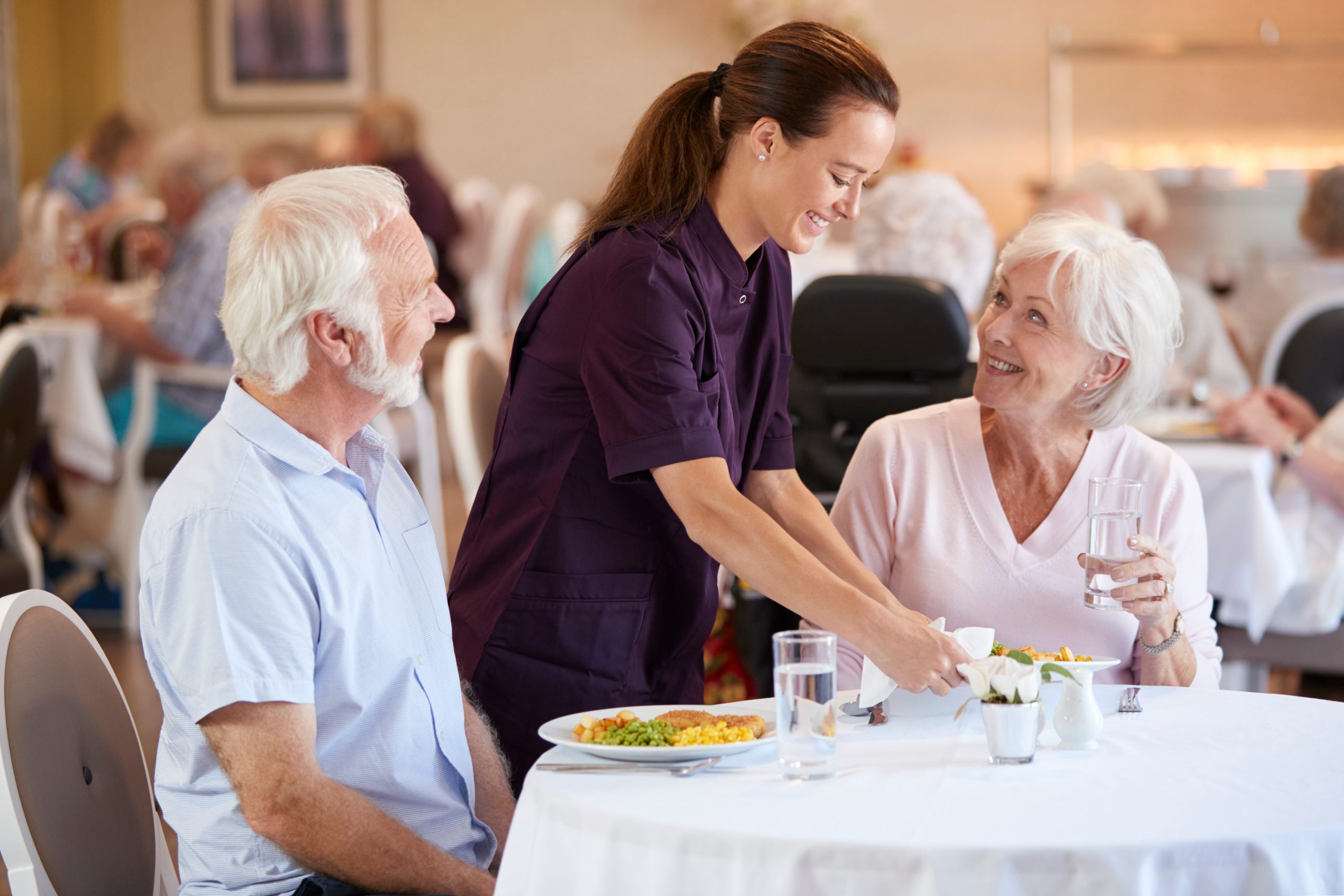 seniors dining